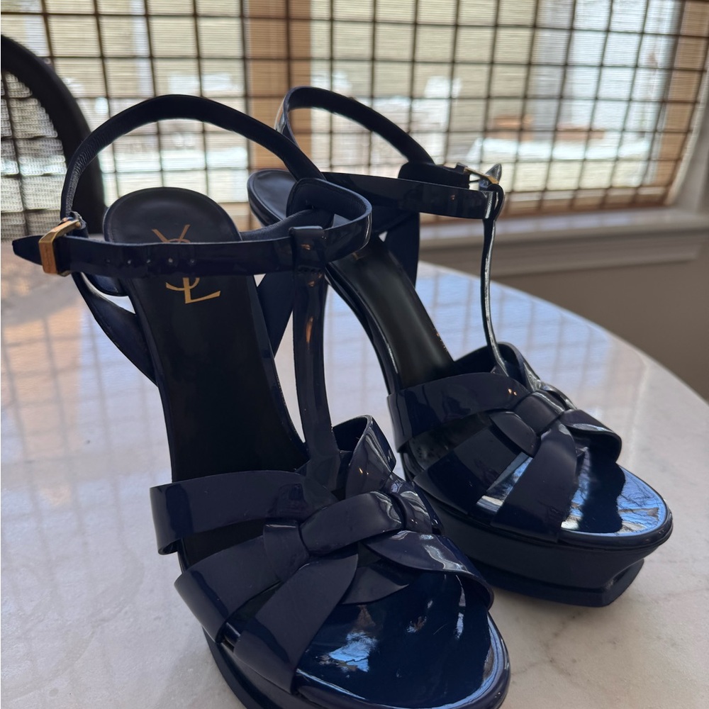 Yves Saint Laurent tribute navy 42